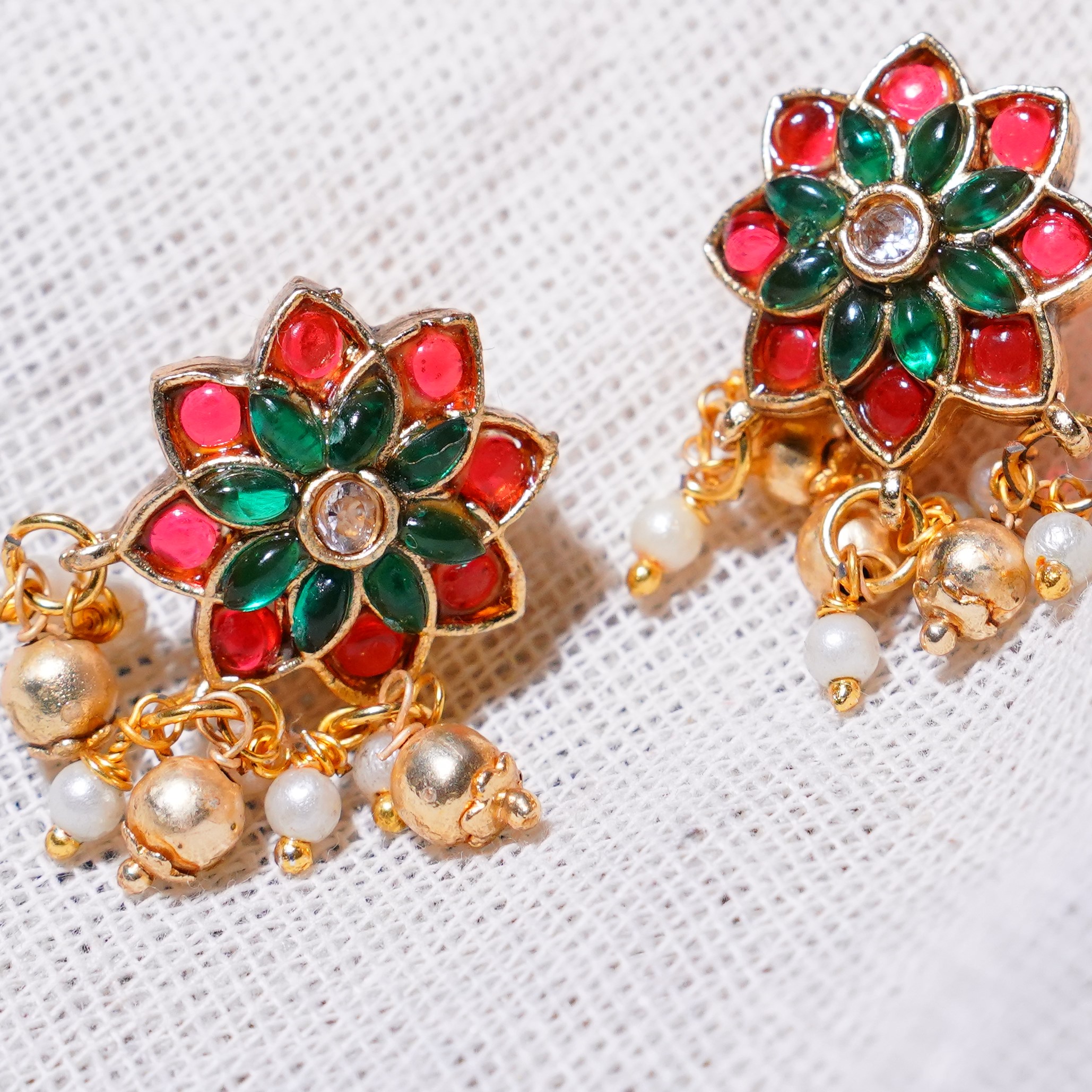 Exclusive Antique Floral Choker Set with Studs